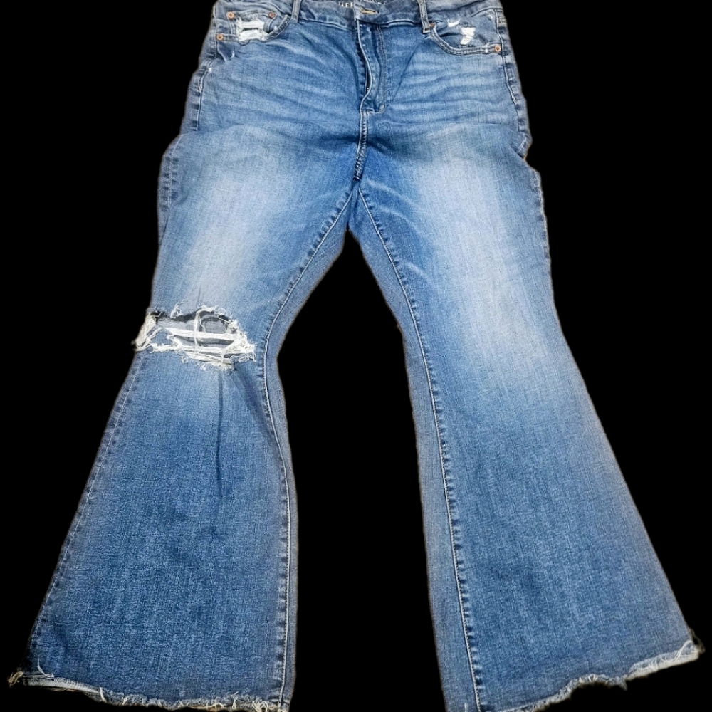 Amercan Eagle Sz 14 Distressed Blue Flare Jeans